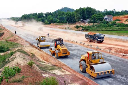 Ph&amp;ecirc; duyệt nh&amp;agrave; đầu tư Dự &amp;aacute;n cải tạo, n&amp;acirc;ng cấp Quốc lộ 8C - H&amp;agrave; Tĩnh