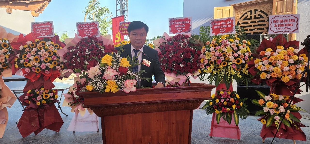 &amp;Ocirc;ng Nguyễn Văn Bến chủ tịch UBND x&amp;atilde; Quốc Tuấn ph&amp;aacute;t biểu vui mừng ph&amp;aacute;t biểu tại lễ kh&amp;aacute;nh th&amp;agrave;nh Đ&amp;igrave;nh Nhu Thượng