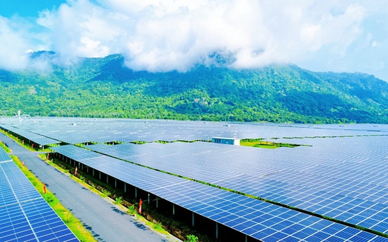 IFC hỗ trợ khu vực tư nh&amp;acirc;n đầu tư Việt Nam v&amp;agrave;o lĩnh vực cơ sở hạ tầng, năng lượng sạch, n&amp;ocirc;ng nghiệp, sản xuất, du lịch.