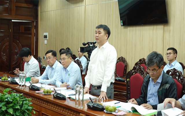 Đại diện nh&amp;agrave; đầu tư b&amp;aacute;o c&amp;aacute;o đề xuất đầu tư Khu li&amp;ecirc;n hợp xử l&amp;yacute; chất thải tổng hợp Dung Quất