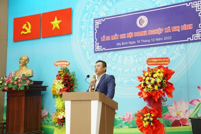 &amp;Ocirc;ng  Chi hội trưởng chi hội Doanh nghiệp x&amp;atilde; Nhị B&amp;igrave;nh (H&amp;oacute;c M&amp;ocirc;n)