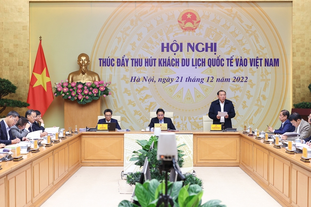 Bộ trưởng Bộ VHTT&amp;amp;DL Nguyễn Văn H&amp;ugrave;ng ph&amp;aacute;t biểu tại Hội nghị - Ảnh: VGP/Nhật Bắc