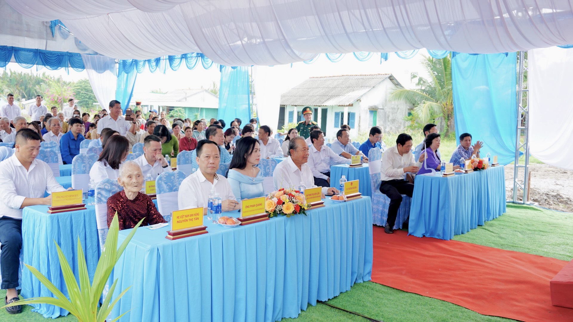 C&amp;aacute;c đại biểu tham dự
