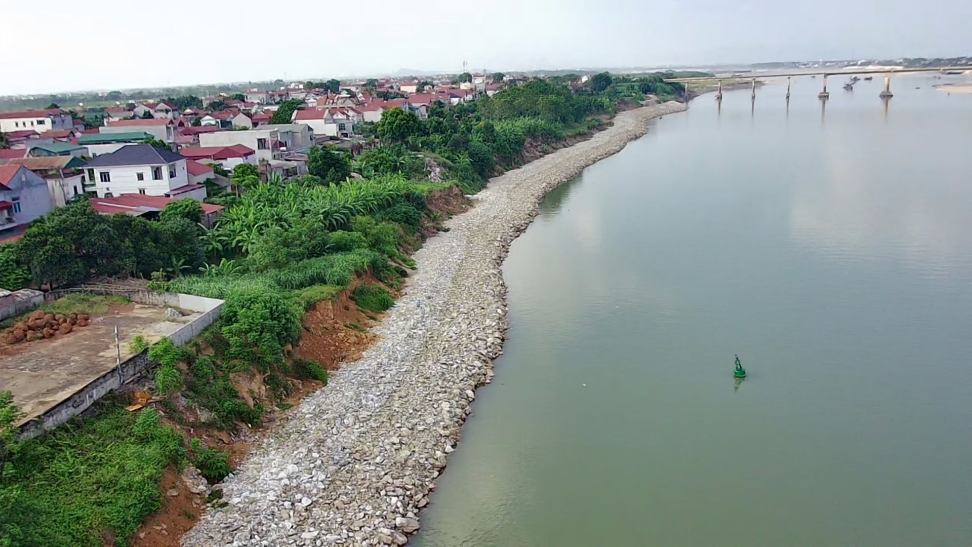 K&amp;egrave; đ&amp;ecirc; tả s&amp;ocirc;ng Đ&amp;agrave; thuộc địa b&amp;agrave;n x&amp;atilde; D&amp;acirc;n Quyền, huyện Tam N&amp;ocirc;ng