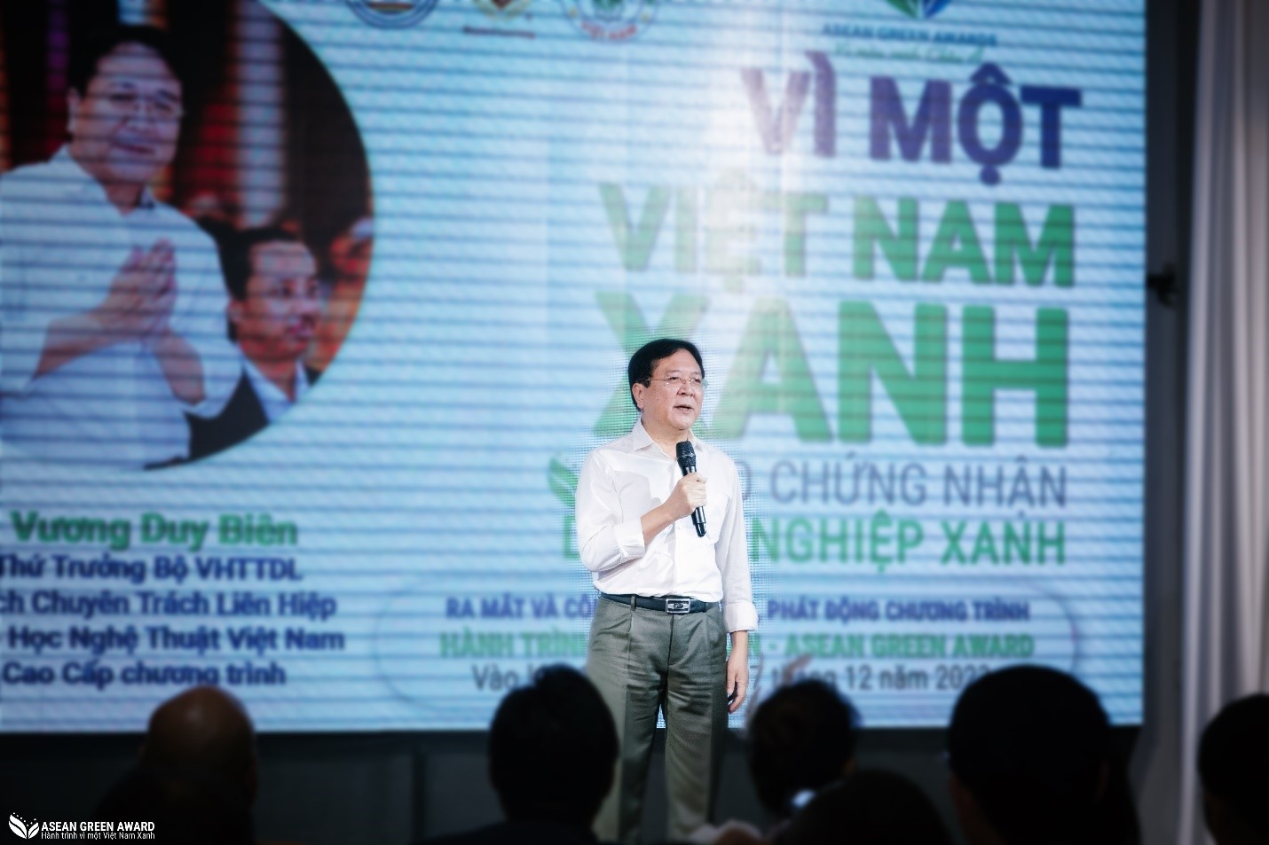 Nguy&amp;ecirc;n Thứ trưởng Bộ VH-TT&amp;amp;DL Vương Duy Bi&amp;ecirc;n ph&amp;aacute;t biểu tại chương tr&amp;igrave;nh &amp;ldquo;H&amp;agrave;nh tr&amp;igrave;nh xanh Asean Green Awards 2023&amp;rdquo;