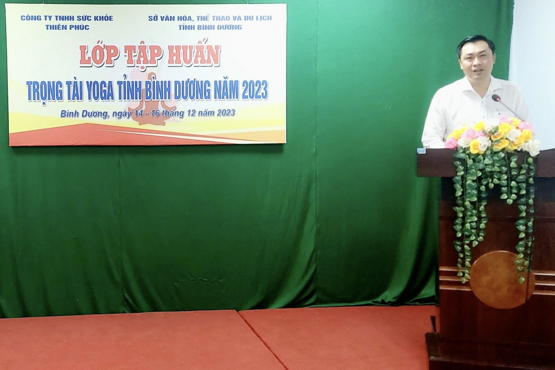 &amp;Ocirc;ng Cao Văn Ch&amp;oacute;ng &amp;ndash; PGĐ Sở Văn h&amp;oacute;a, Thể thao v&amp;agrave; Du lịch tỉnh B&amp;igrave;nh Dương ph&amp;aacute;t biểu khai giảng Lớp tập huấn
