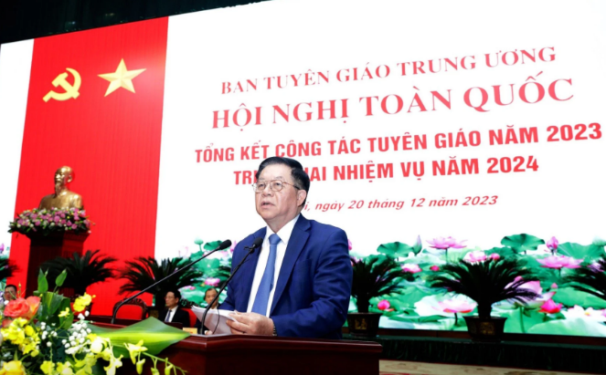 Đồng ch&amp;iacute; Nguyễn Trọng Nghĩa - B&amp;iacute; thư Trung ương Đảng, Trưởng Ban Tuy&amp;ecirc;n gi&amp;aacute;o Trung ương, phát biểu chỉ đạo tại hội nghị