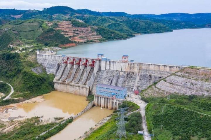 Lâm Đồng: Gần 5.000 tỷ đồng cho 240 MW điện mặt trời trên hồ nước