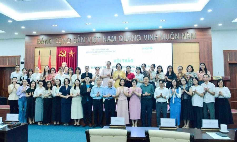 Giáo dục năng lượng sạch trong trường học: Từ kiến thức đến hành động