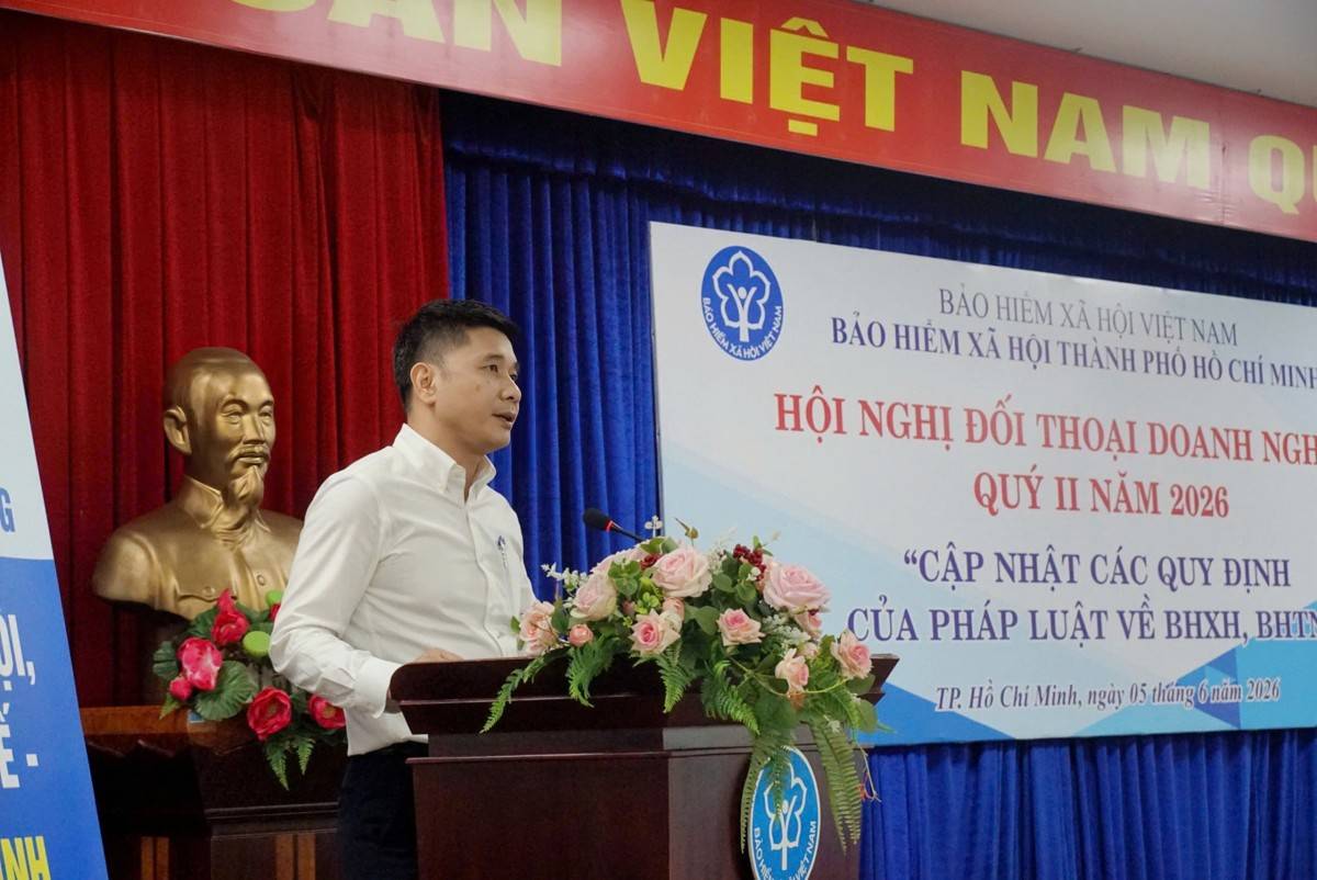 BHXH TP. Hồ Chí Minh đối thoại với hơn 300 doanh nghiệp, tháo gỡ vướng mắc về chế độ cho người lao động